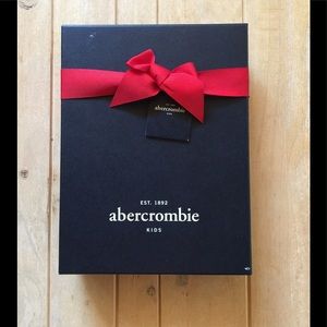 Vintage abercrombie girls Beanie and scarf gift sets. New with Tags